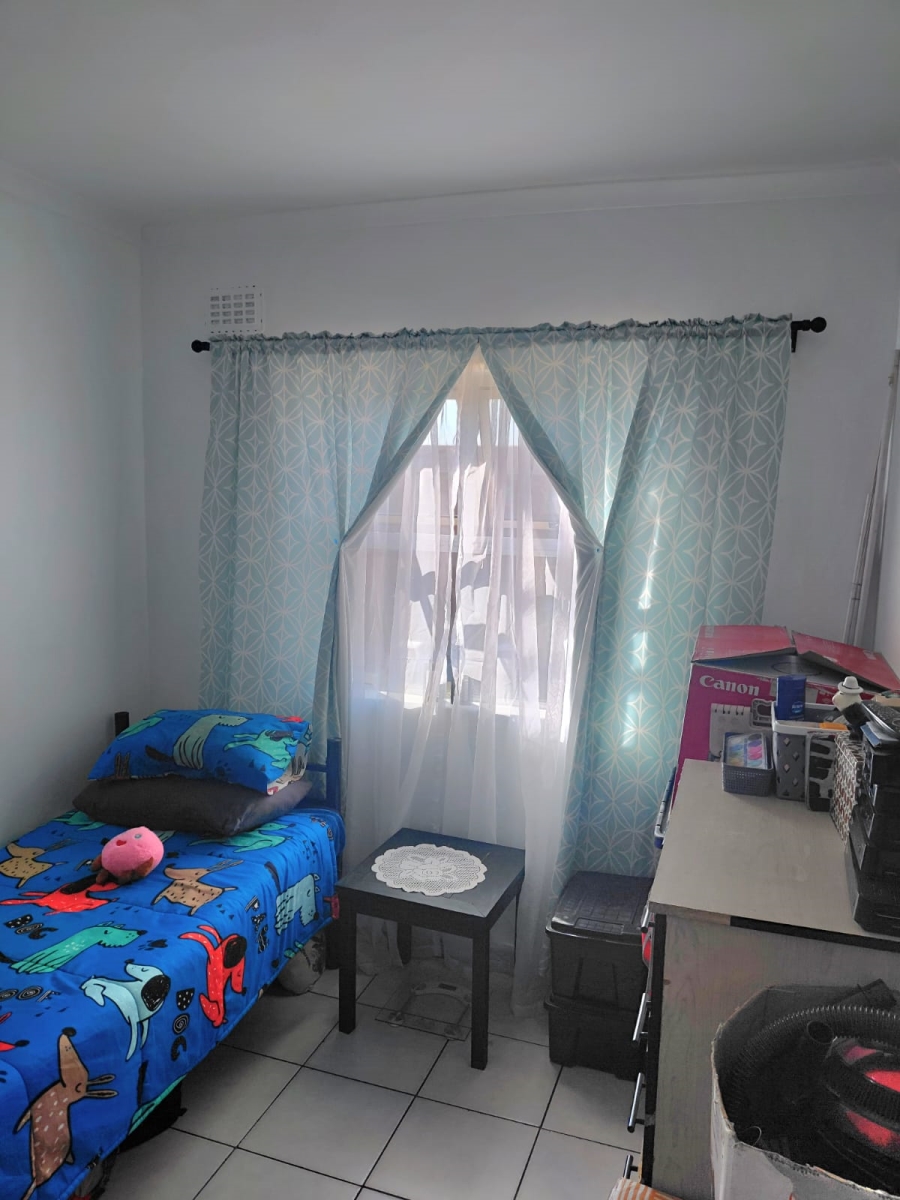 2 Bedroom Property for Sale in Paarl East Western Cape